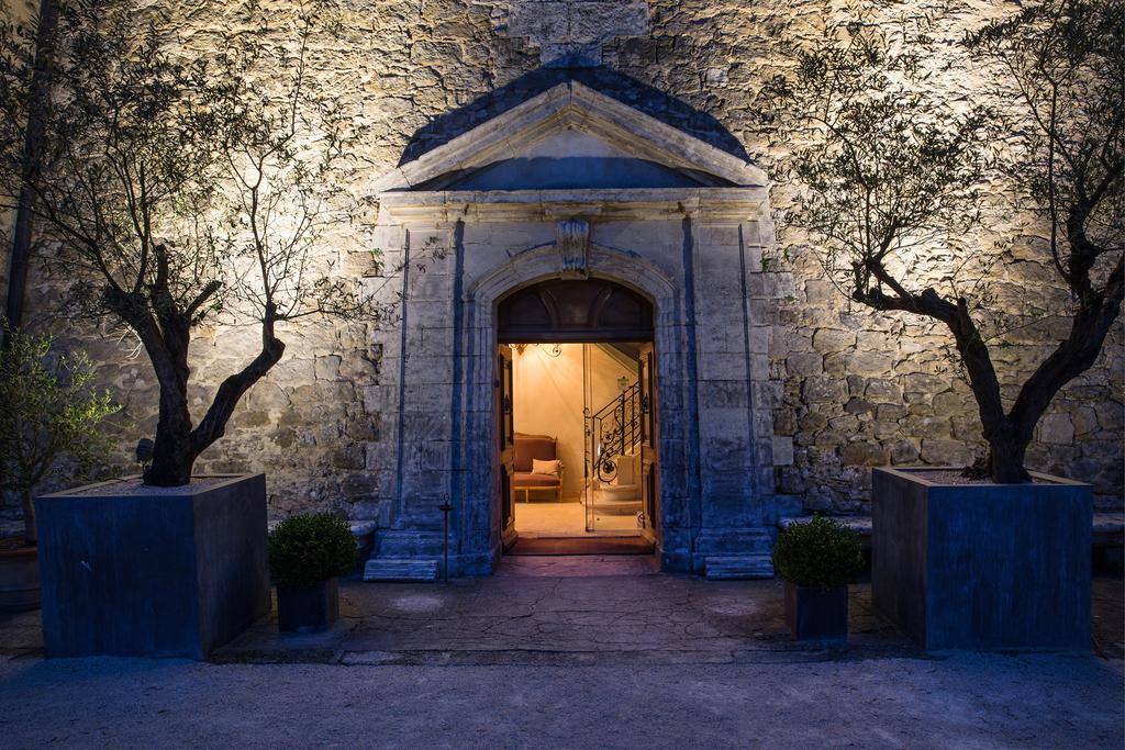 Chateau De Massillan Uchaux Екстериор снимка